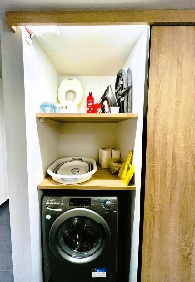 Athena Blue Lux Apartments 2Br 2Ba With City Skyline View, Near Kolonaki Athens Luaran gambar