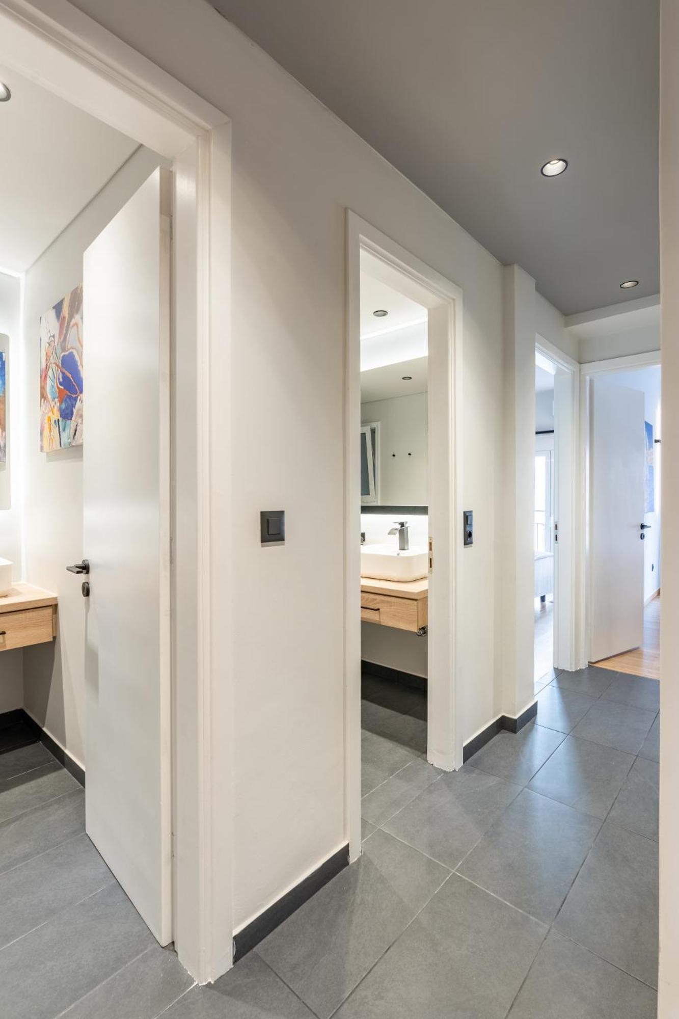 Athena Blue Lux Apartments 2Br 2Ba With City Skyline View, Near Kolonaki Athens Luaran gambar